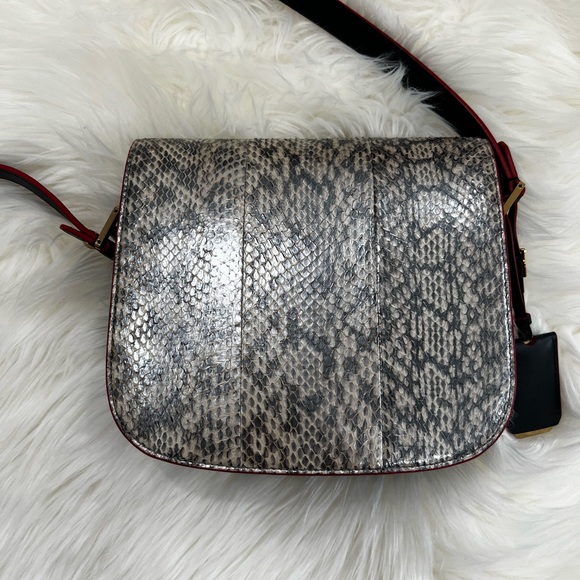 MCM gray snakeskin crossbody with red leather trim - Picture 5 of 6